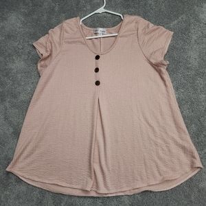 Size 2X star vixen peach top.